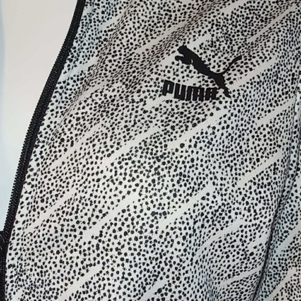 Puma Zip Up   - Picture 4 of 7